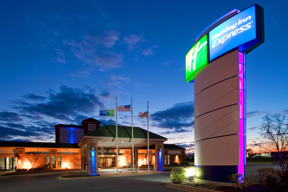 Holiday Inn Express Cambridge by IHG in Cambridge, United States
