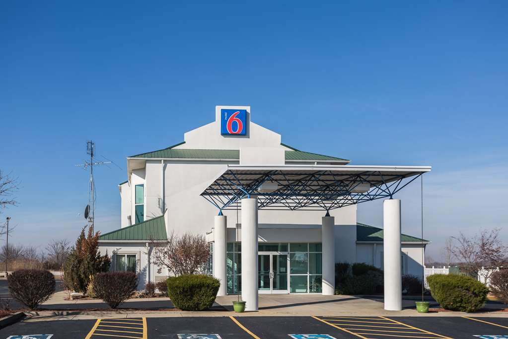 Motel 6 Dale IN - photo 4