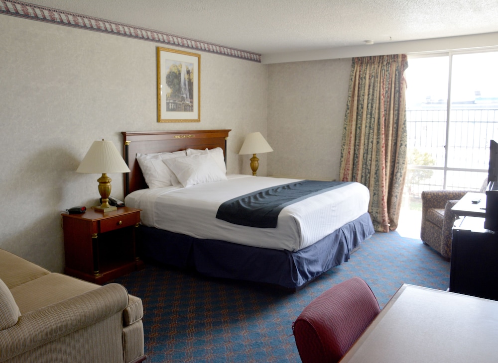 Travelodge by Wyndham Milwaukee - photo 9