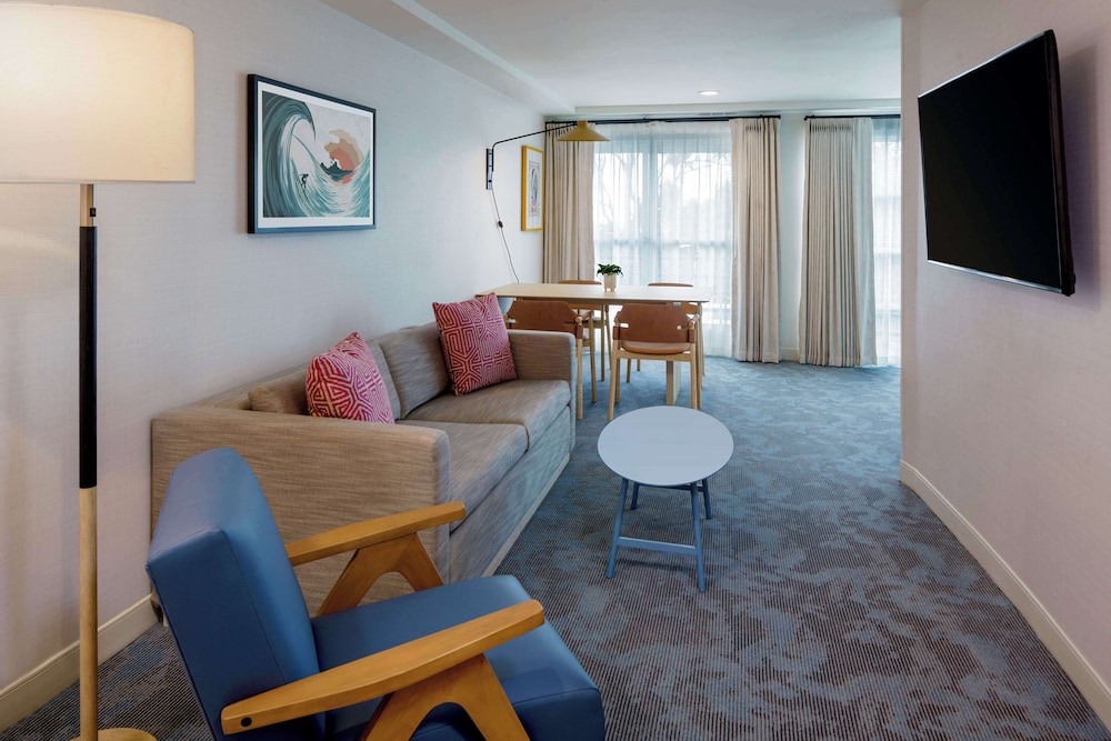 Hilton Garden Inn Dana Point Doheny Beach - photo 31