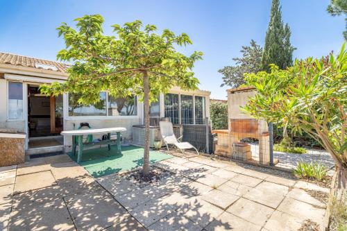 Les Eaux Vives 1 in Fleury, France