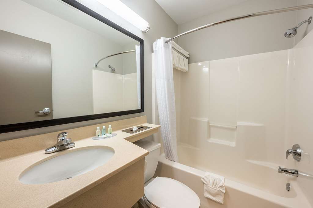 Rodeway Inn Poughkeepsie - photo 18