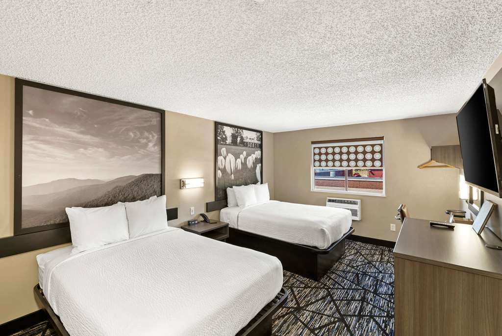 Super 8 by Wyndham Charlottesville - photo 16