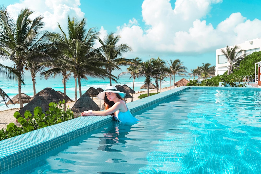 The Pyramid Cancun By Oasis All Inclusive