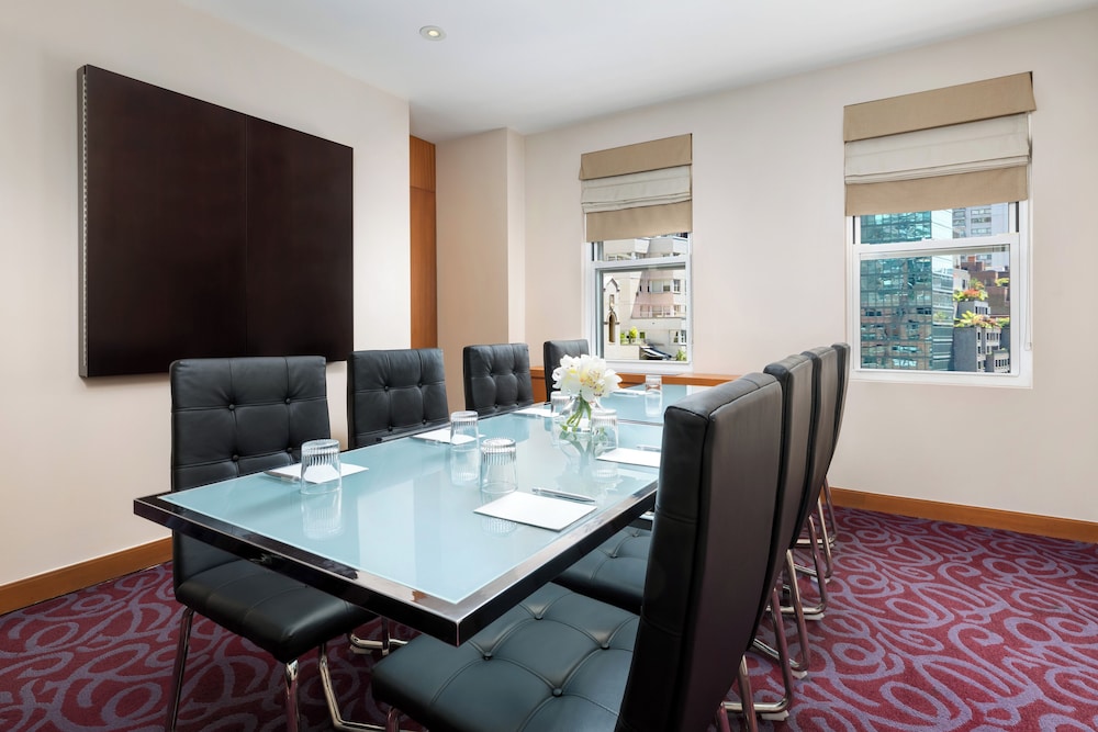 Hotel 57 by LuxUrban - photo 59