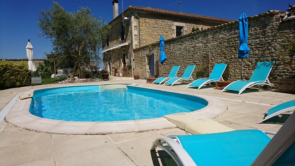 A Fleur des Champs — hotel in Rochefort