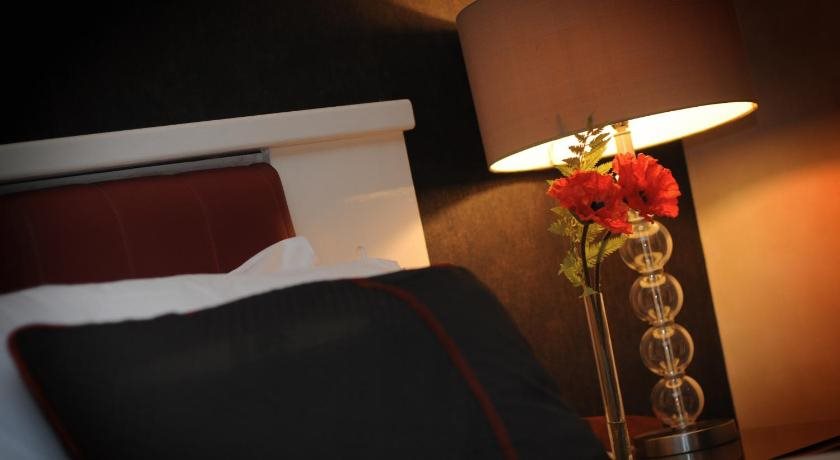 Benedicts Hotel — Belfast — photo 2