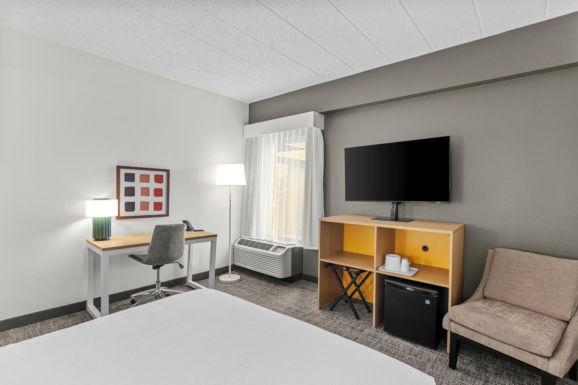 Spark by Hilton Des Plaines Chicago O'Hare - photo 16
