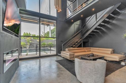 Poolside Loft: Great for Events in Houston, United States