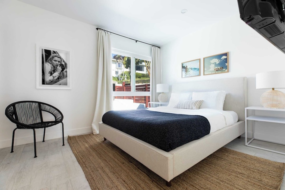Avalon Buyout by AvantStay Mins to Gaslamp Rooftop w BBQ Sleeps 24 - photo 7