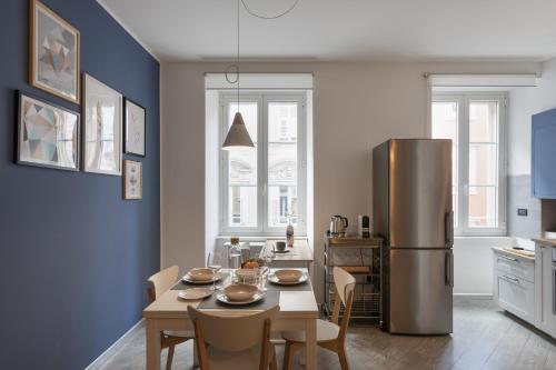 La Casa in Viale Appartamento con box — 4-Star Luxury Hotel in Trieste, Italy