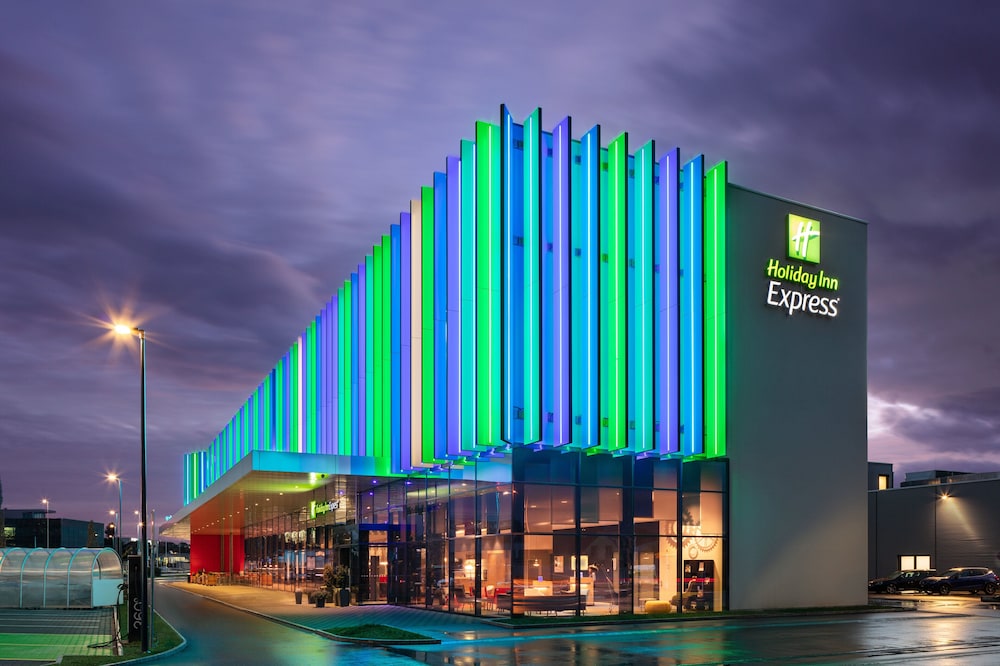 Holiday Inn Express Aarburg Oftringen By Ihg — Oftringen