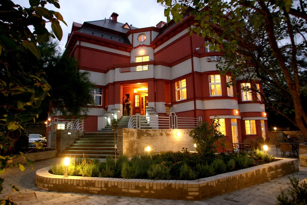 Hotel Villa - carbon neutral hotel in Prague