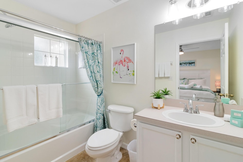 Minutes to Disney Boutique 3BR 2.5 Bath Coastal TH - photo 18