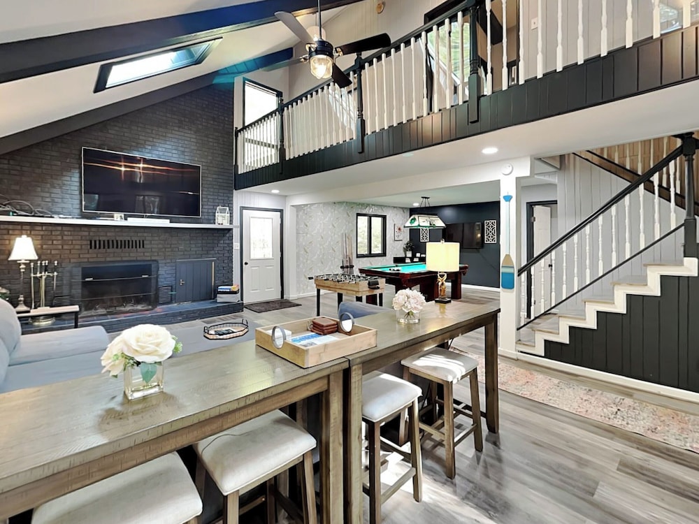 Koi at the Lake in Oakland, United States