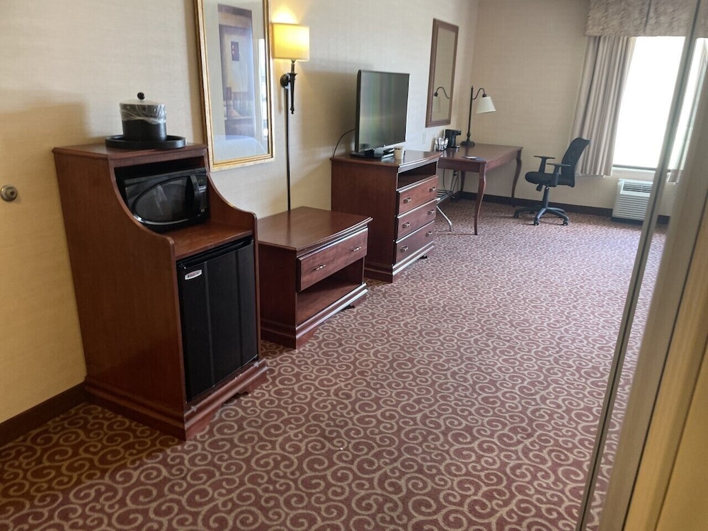 Hampton Inn Rawlins - photo 18