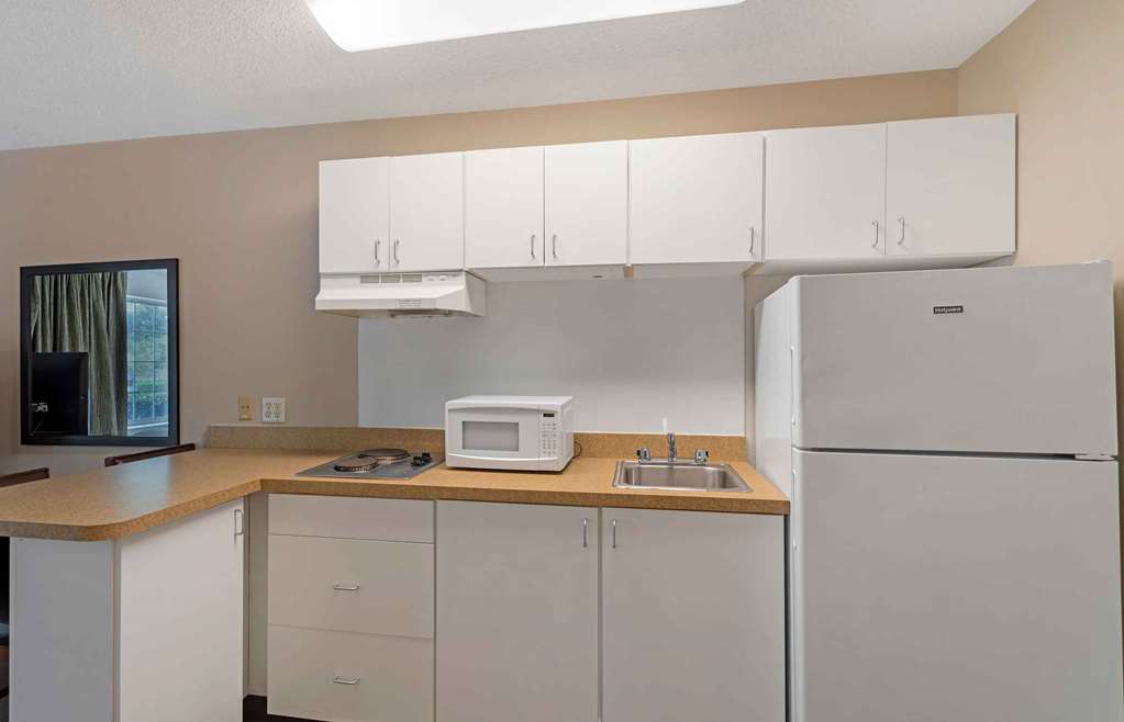 Extended Stay America Suites Memphis Airport - photo 16