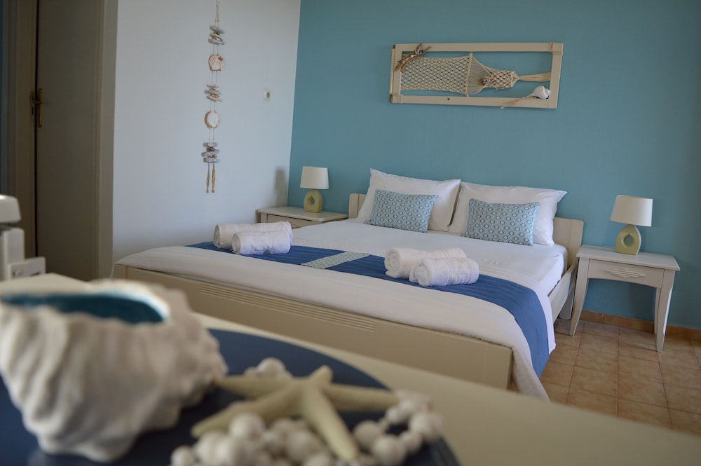 Sofia Kalyves — 4-Star Luxury Hotel in Kalyves, Greece