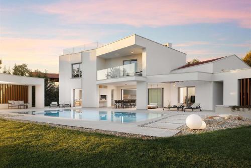Villa Brioli — 4-Star Luxury Hotel in Vodnjan, Croatia