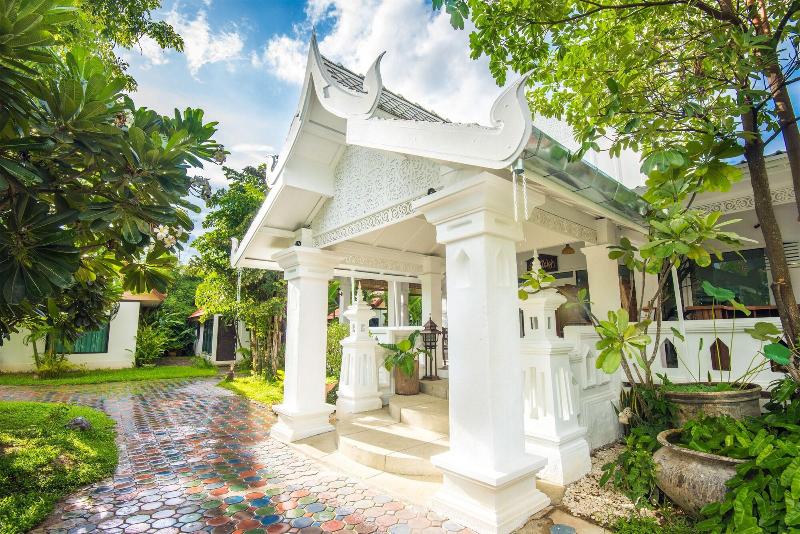 E Outfitting Boutique Hotel Chaingmai — 4-Star Luxury Hotel in Chiang Mai, Thailand