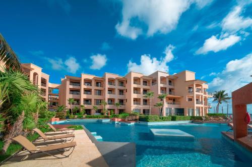 Condo Surf 301 Luxury Oceanview Beachfront with Gym At El Faro Condos — 4-Star Luxury Hotel in Playa Del Carmen, Mexico