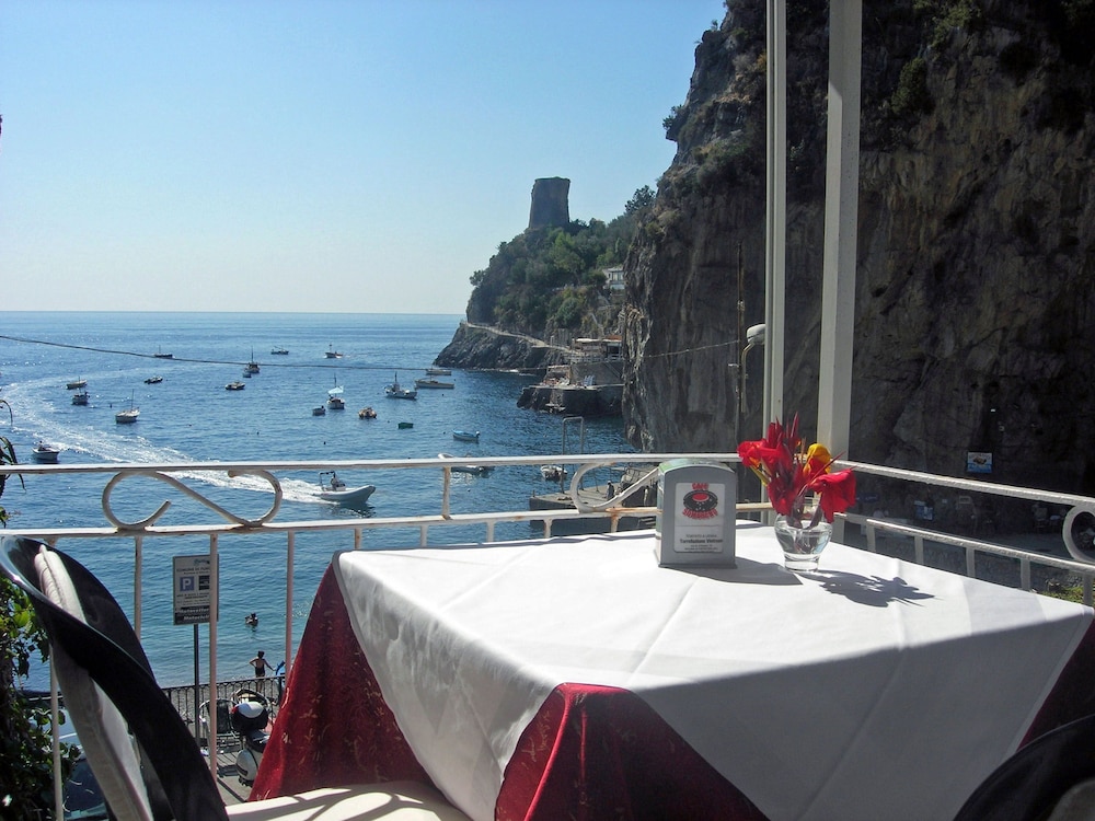 La Conchiglia — hotel in Praiano