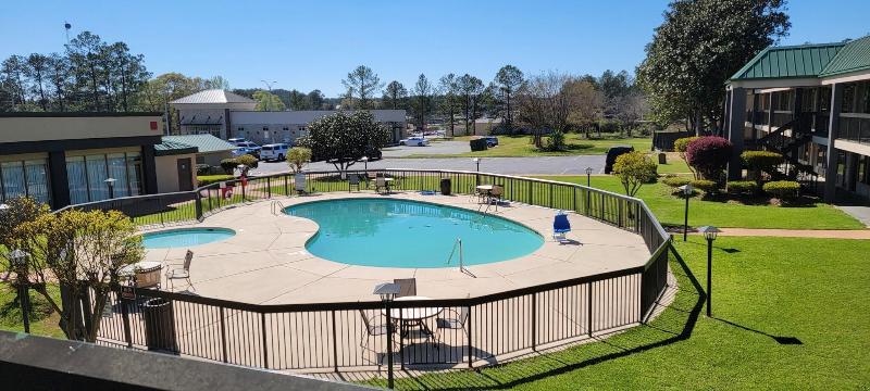 Ramada by Wyndham & Suites Warner Robins - photo 54