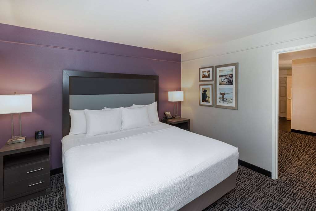 La Quinta Inn & Suites by Wyndham Rockwall - photo 33