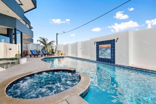 Endless Summer The Reefs - carbon neutral hotel in Perth