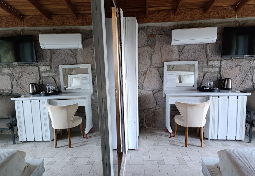 Selale Stone House Boutique Hotel in Dikili, Turkey