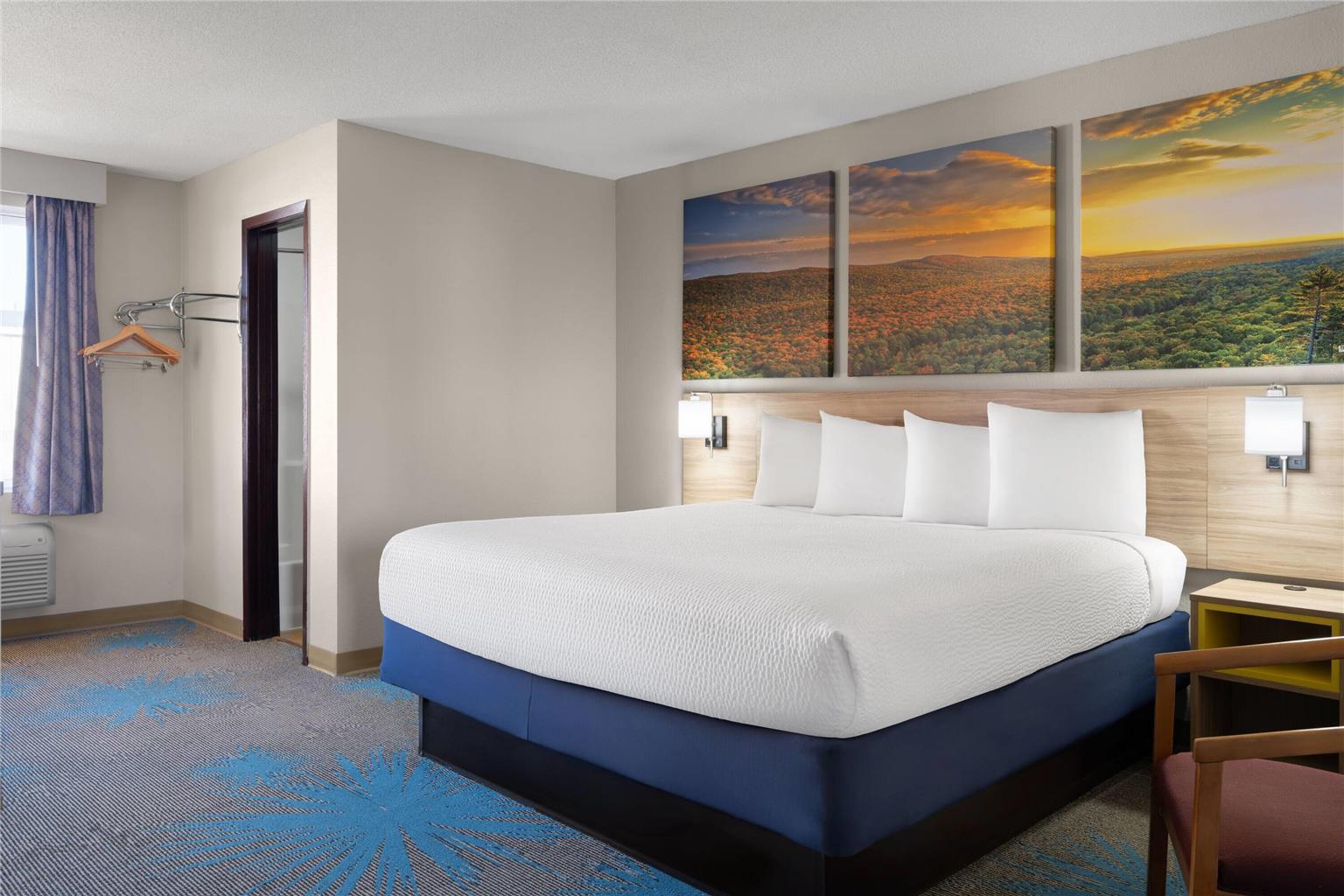 Days Inn by Wyndham Jamestown - photo 7