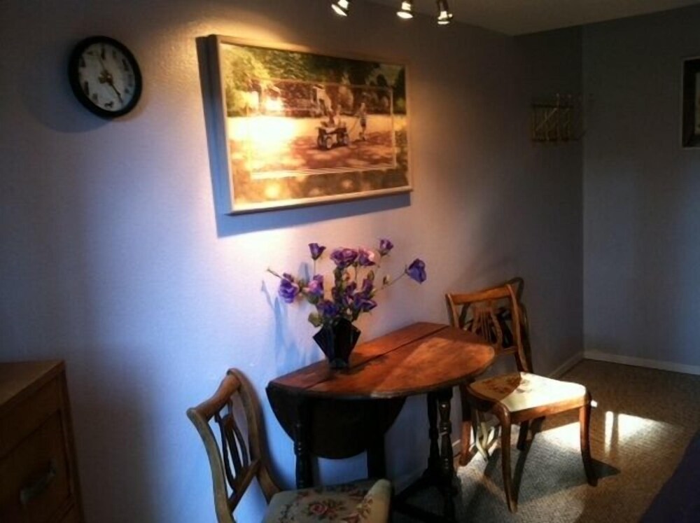 Holly's Place - photo 14