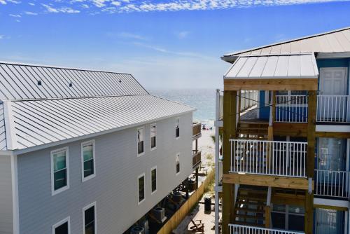 Sunchase 310 - carbon neutral hotel in Gulf Shores