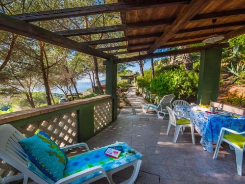 Holiday Home Piccola Oasi 3 by Interhome — 4-Star Luxury Hotel in Capoliveri, Italy