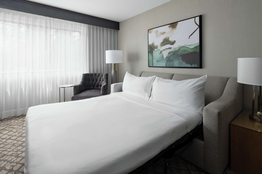 DoubleTree Suites by Hilton Charlotte SouthPark - photo 12