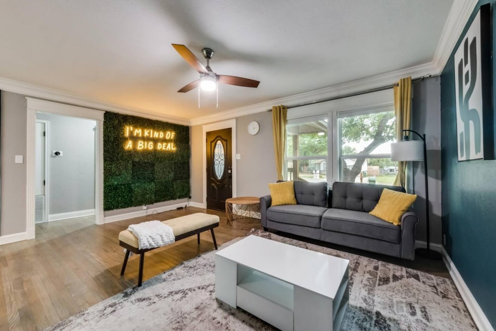 Gametime Walk to Cowboys Rangers Stadium