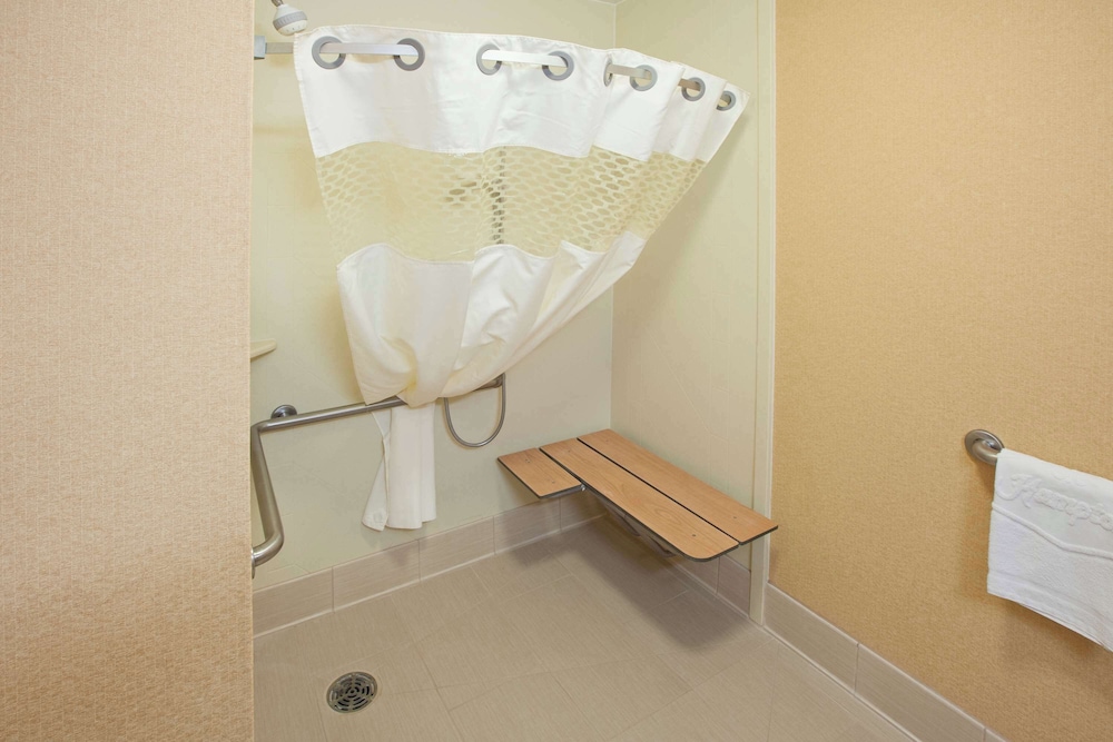 Hampton Inn Marietta - photo 13