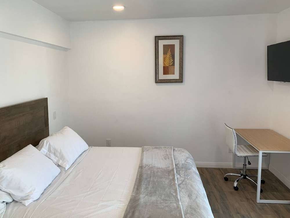 Pine Ave Inn in Long Beach, United States