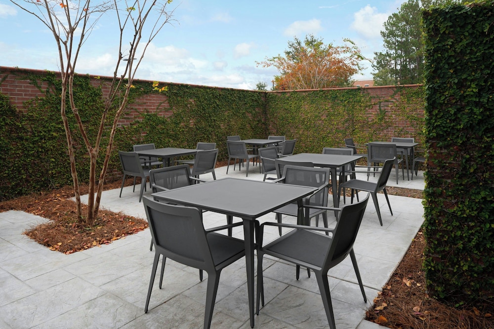 Courtyard by Marriott Charleston Summerville - photo 32