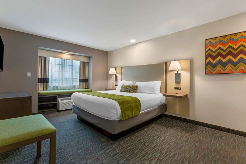 Best Western Plus Yuma Foothills Inn & Suites - photo 19