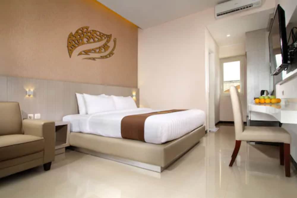 Gets Hotel — Malang — photo 4