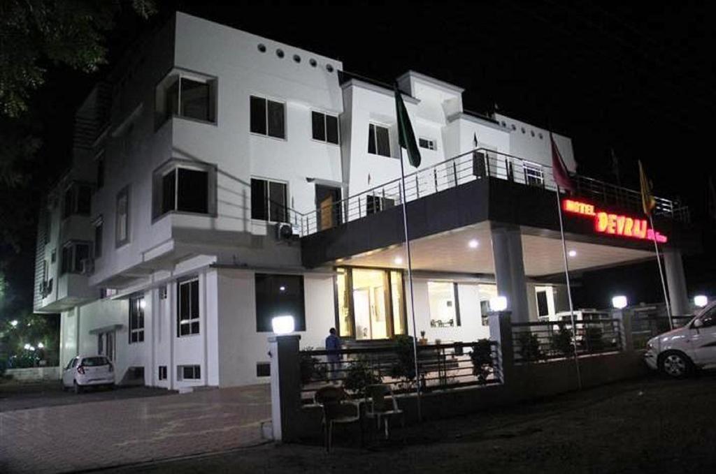 Hotel Ratnam Palace Maheshwar — Maheshwar