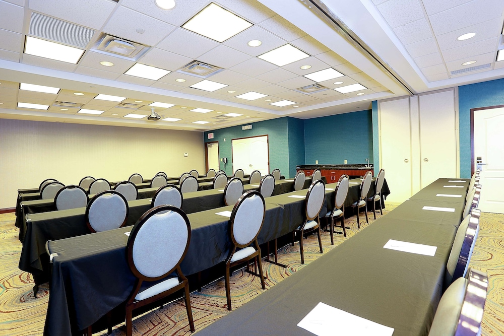 Hampton Inn & Suites Tampa Wesley Chapel - photo 32