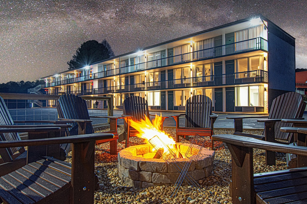 Ducktown Copper Inn - photo 49