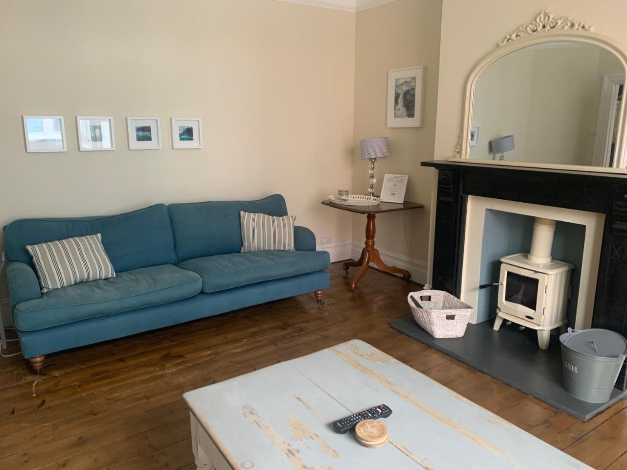 Beautiful Tenby House sleeps 10 pets allowed — 4-Star Luxury Hotel in Tenby, United Kingdom