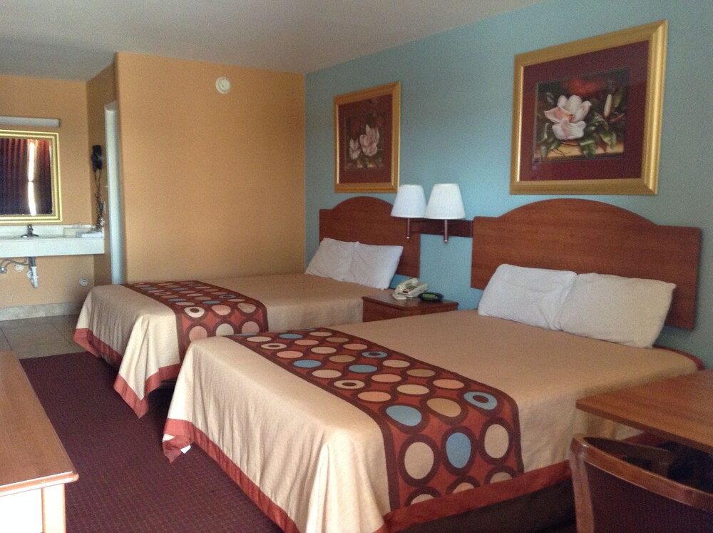 Sky Palace Inn and Suites Laredo - photo 10