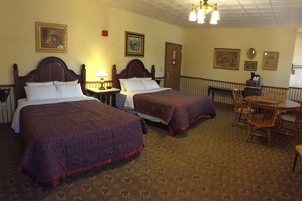Hotel Millersburg - photo 10