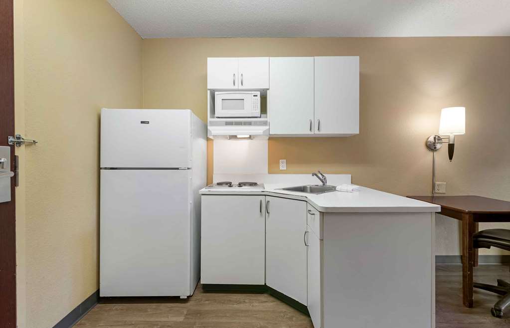 Extended Stay America Suites Savannah Midtown - photo 37