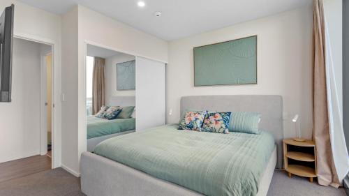 QV Stays Modern City Apartment — 4-Star Luxury Hotel in Auckland, New Zealand