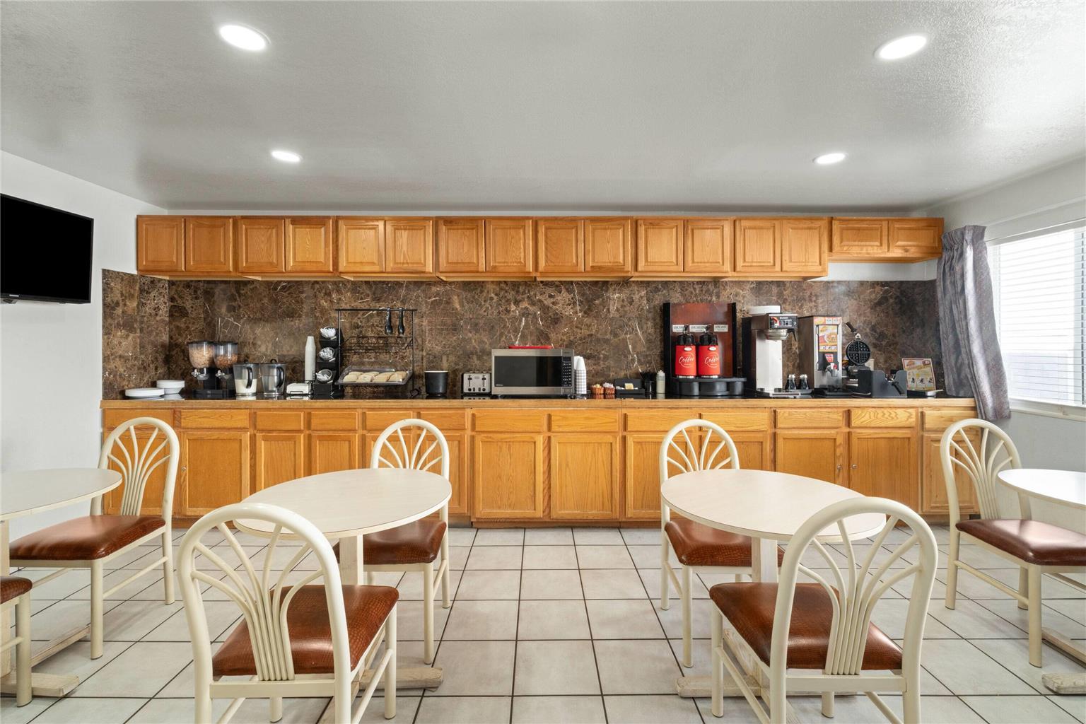 Days Inn by Wyndham Canon City - photo 25